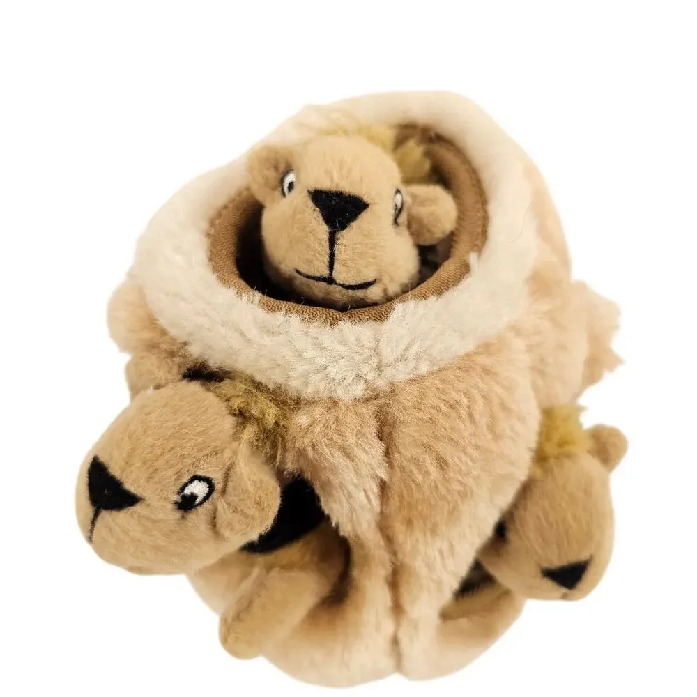 Dog Toy Outward  Hound Plush Squirrel Tree Stump Hideaway Toy Set 3 Squirrels